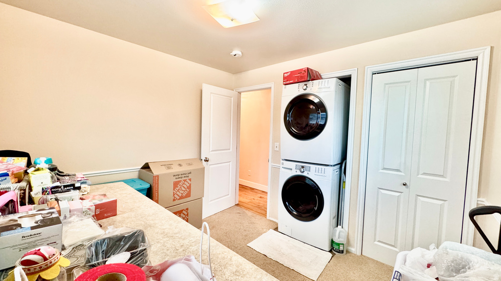 159 E MAIN ST Hyrum, UT 84319