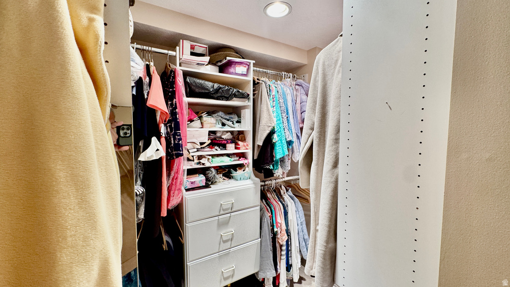 159 E MAIN ST Hyrum, UT 84319