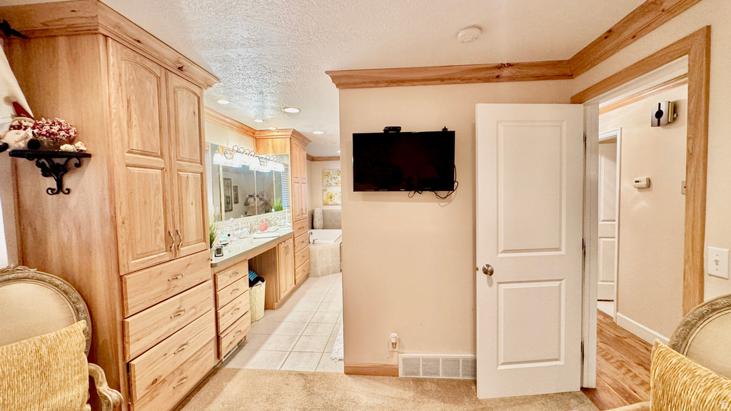 159 E MAIN ST Hyrum, UT 84319