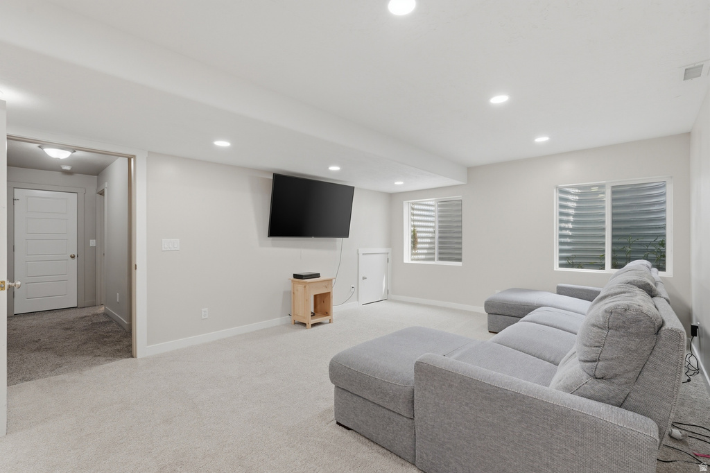 534 S 1350 W Syracuse, UT 84075