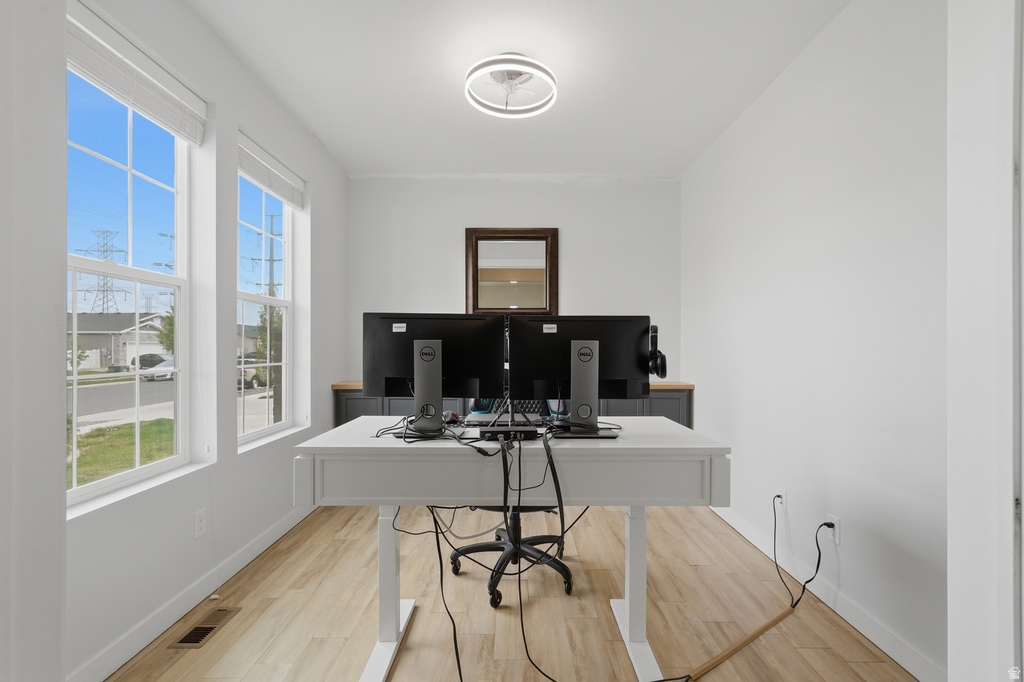 534 S 1350 W Syracuse, UT 84075