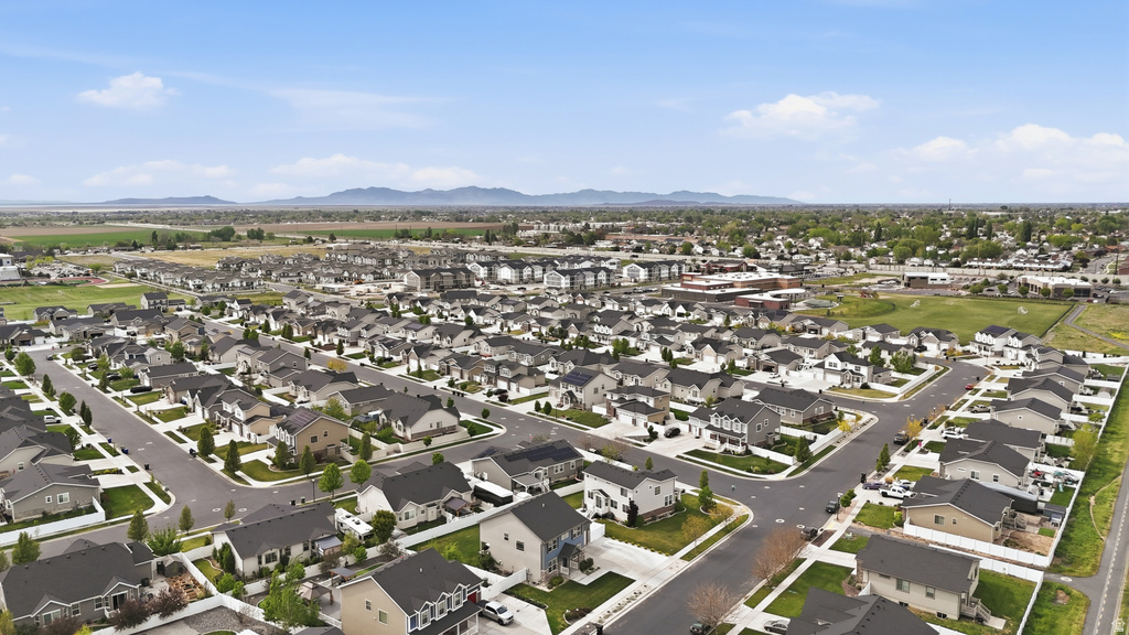 534 S 1350 W Syracuse, UT 84075