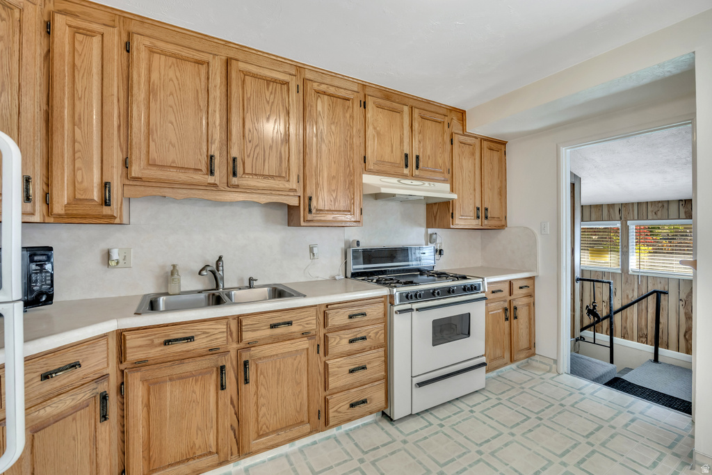 5725 S 4060 W Kearns, UT 84118