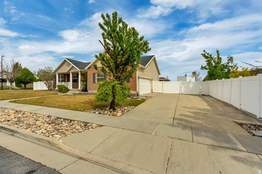 5464 W MAYFLOWER ST West Jordan, UT 84081