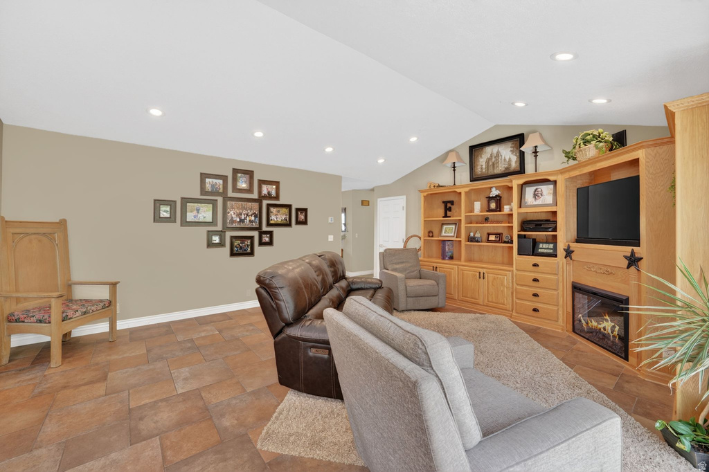 384 IMPERIAL DR Morgan, UT 84050