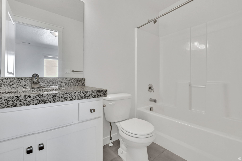 2056 W PHILLIPS ST Kaysville, UT 84037