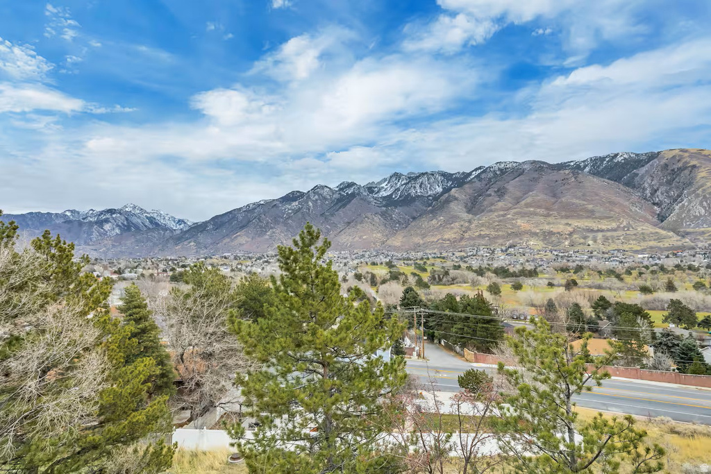 11789 S NICKLAUS RD Sandy, UT 84092
