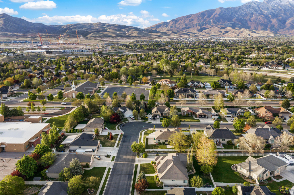 6667 W 10380 N Highland, UT 84003