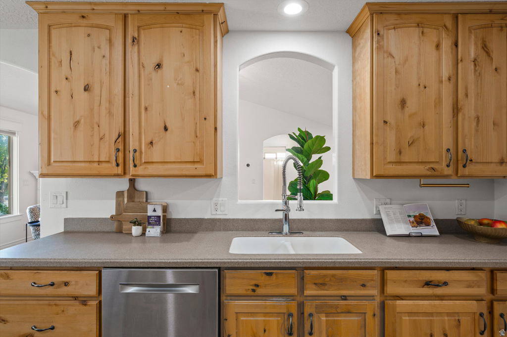 6667 W 10380 N Highland, UT 84003