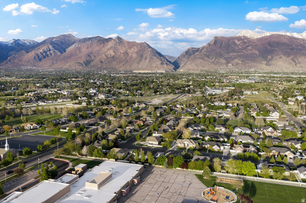 6667 W 10380 N Highland, UT 84003