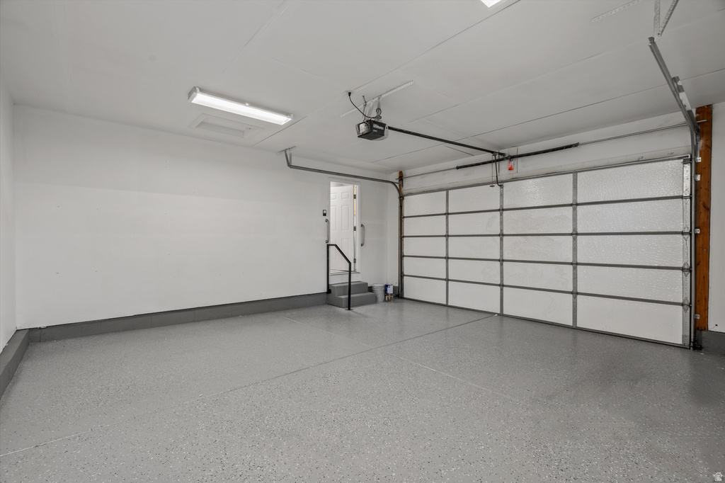 6667 W 10380 N Highland, UT 84003