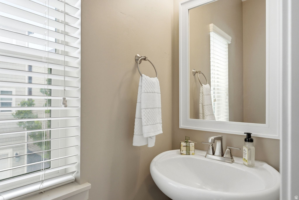 91 N RIO GRAND AVE Farmington, UT 84025