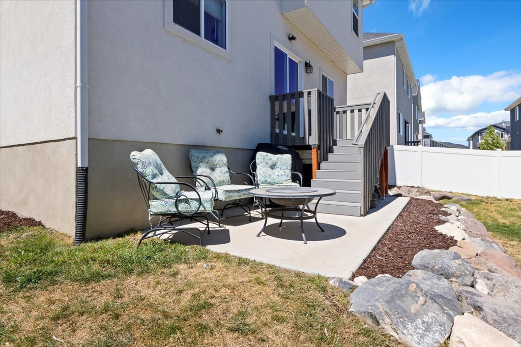 7168 N SILVER SPRING WAY Eagle Mountain, UT 84005