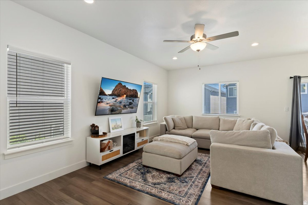 7168 N SILVER SPRING WAY Eagle Mountain, UT 84005