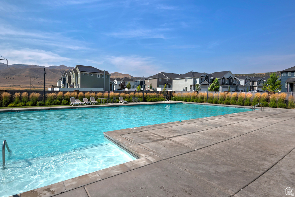 7168 N SILVER SPRING WAY Eagle Mountain, UT 84005