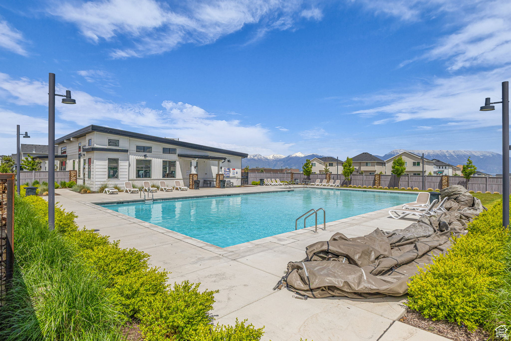 7168 N SILVER SPRING WAY Eagle Mountain, UT 84005