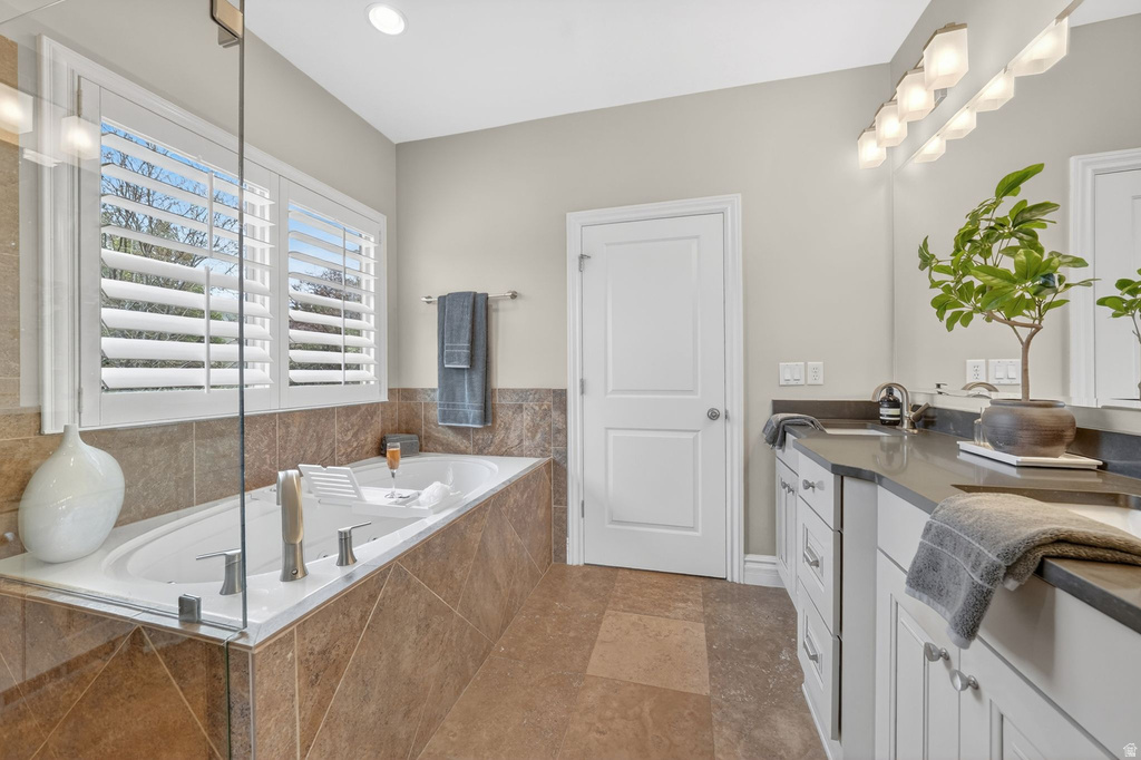 8230 DEER RUN WAY South Weber, UT 84405