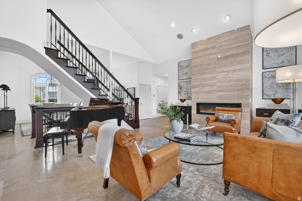 8230 DEER RUN WAY South Weber, UT 84405