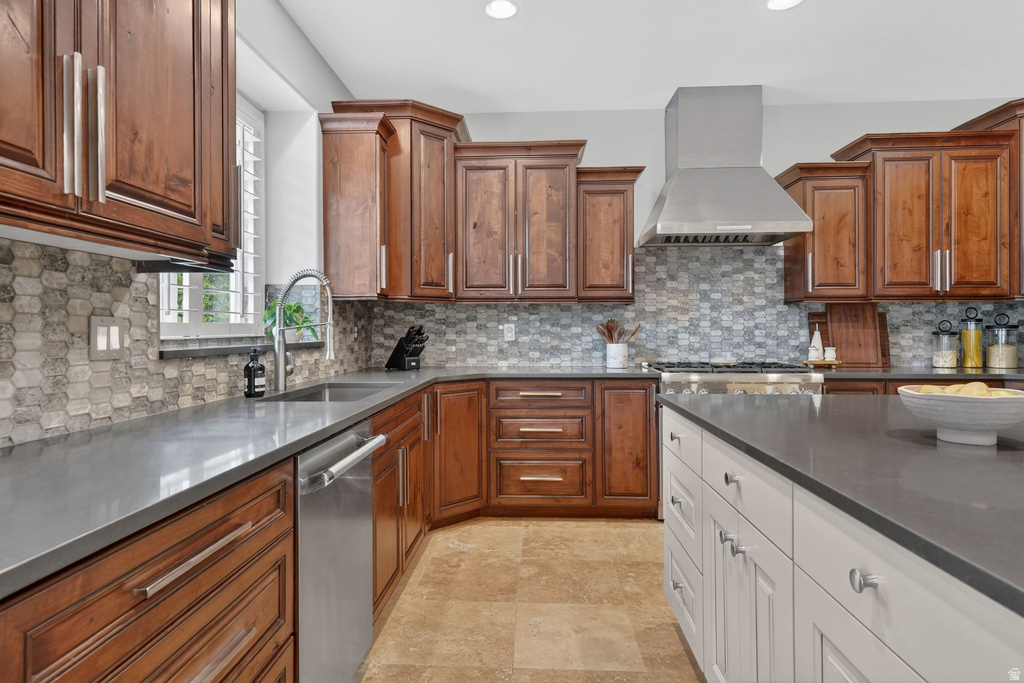 8230 DEER RUN WAY South Weber, UT 84405