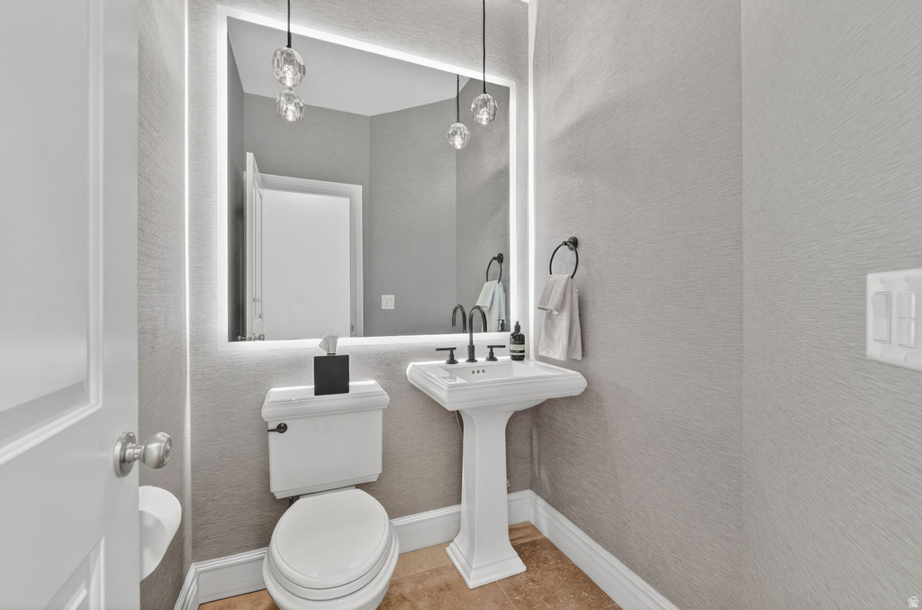 8230 DEER RUN WAY South Weber, UT 84405