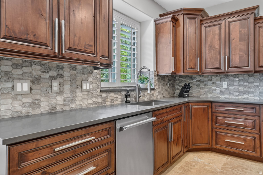 8230 DEER RUN WAY South Weber, UT 84405