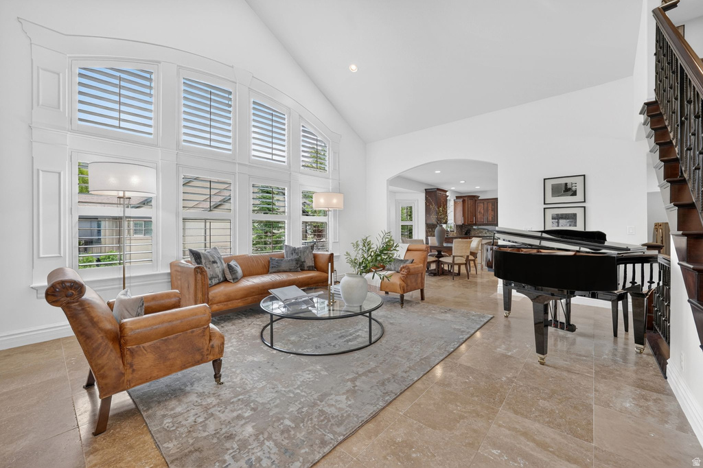 8230 DEER RUN WAY South Weber, UT 84405