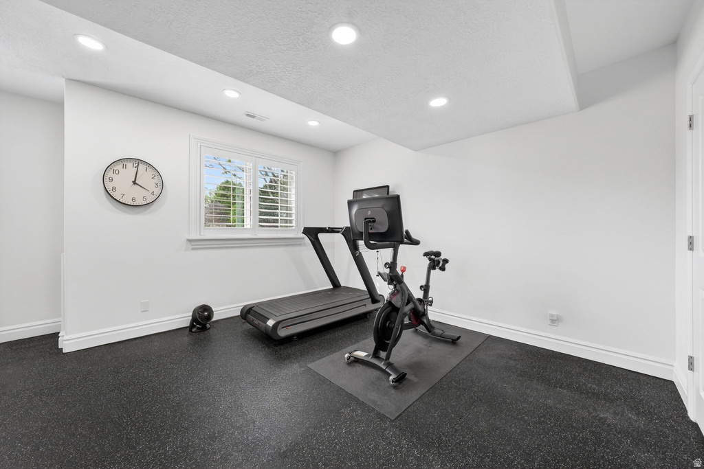 8230 DEER RUN WAY South Weber, UT 84405