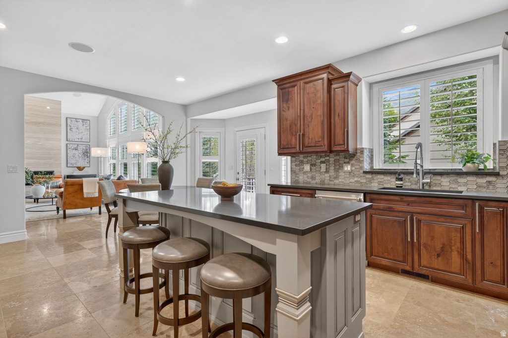 8230 DEER RUN WAY South Weber, UT 84405