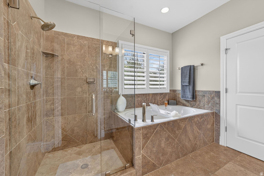 8230 DEER RUN WAY South Weber, UT 84405