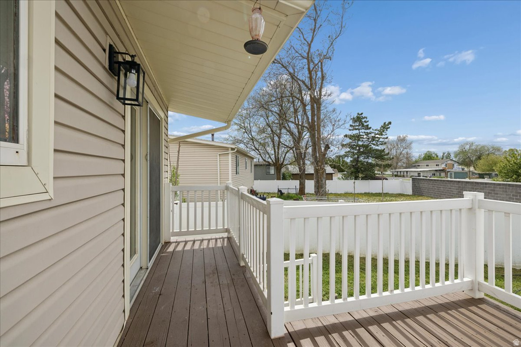 556 KIMBALL DR Layton, UT 84041