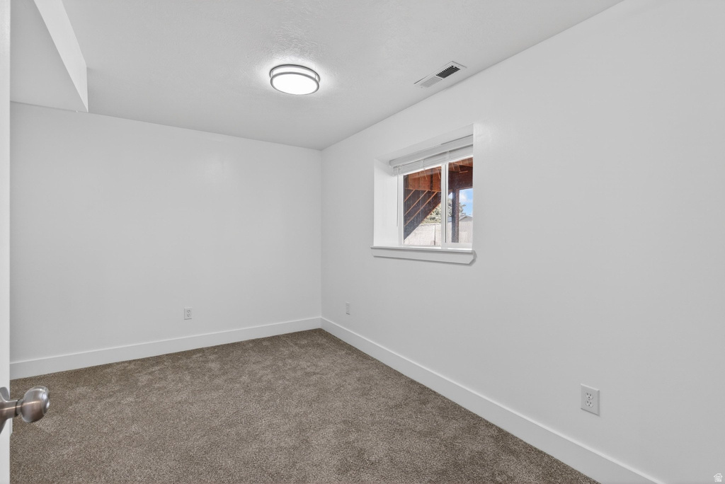 627 E HILO ST Sandy, UT 84070