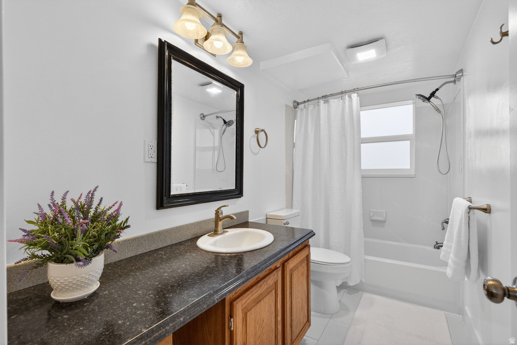 627 E HILO ST Sandy, UT 84070