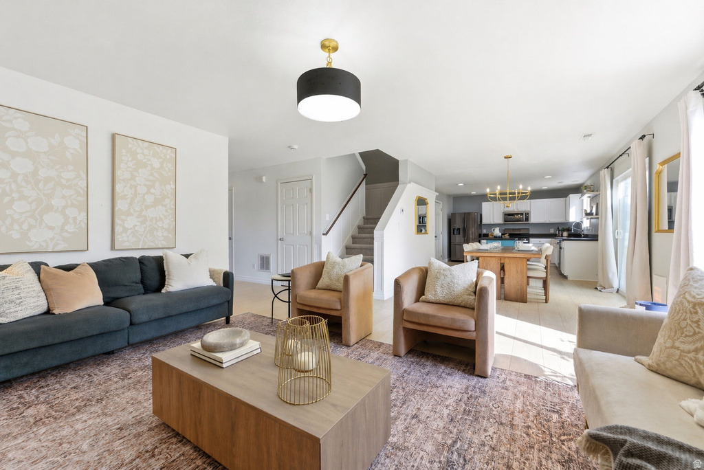 476 S WINDCREST WAY Kaysville, UT 84037