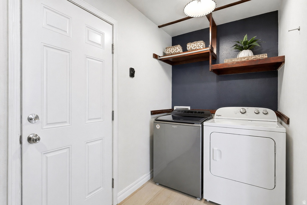 476 S WINDCREST WAY Kaysville, UT 84037