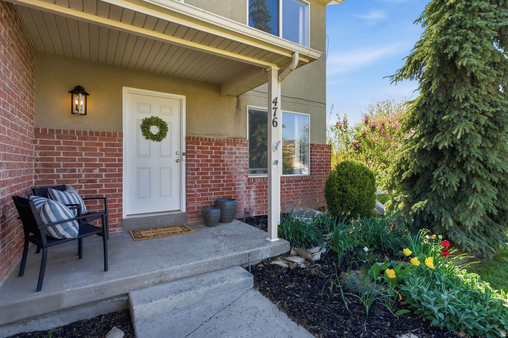 476 S WINDCREST WAY Kaysville, UT 84037