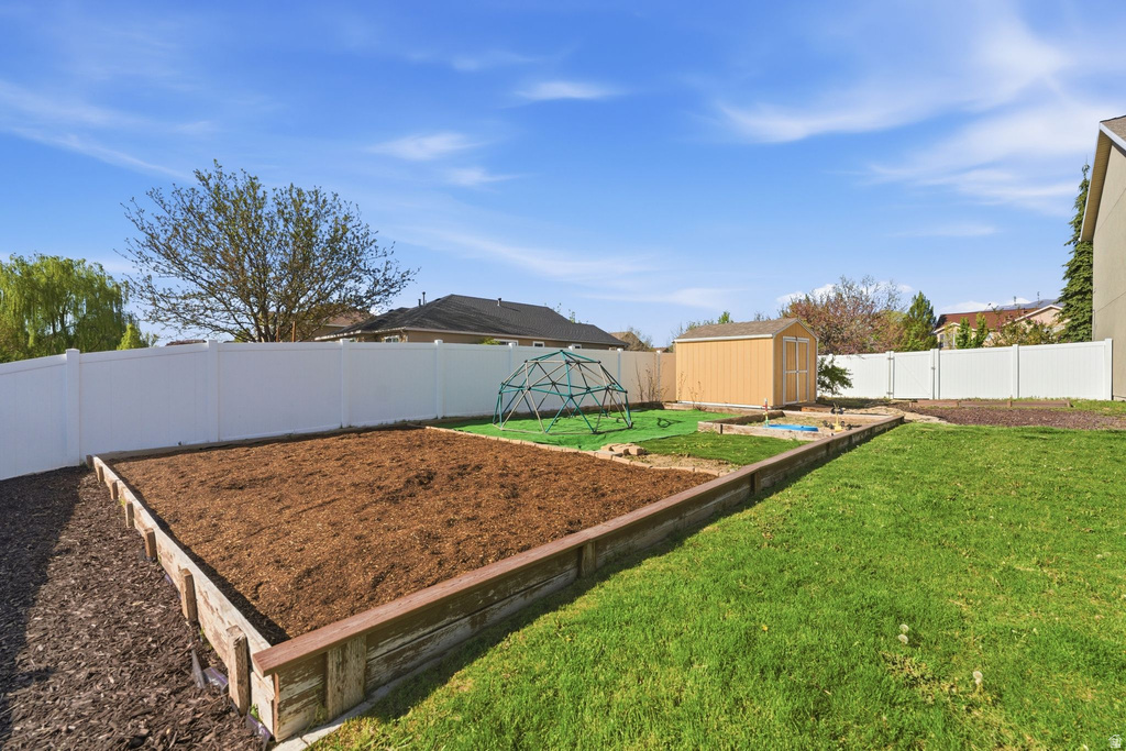 476 S WINDCREST WAY Kaysville, UT 84037