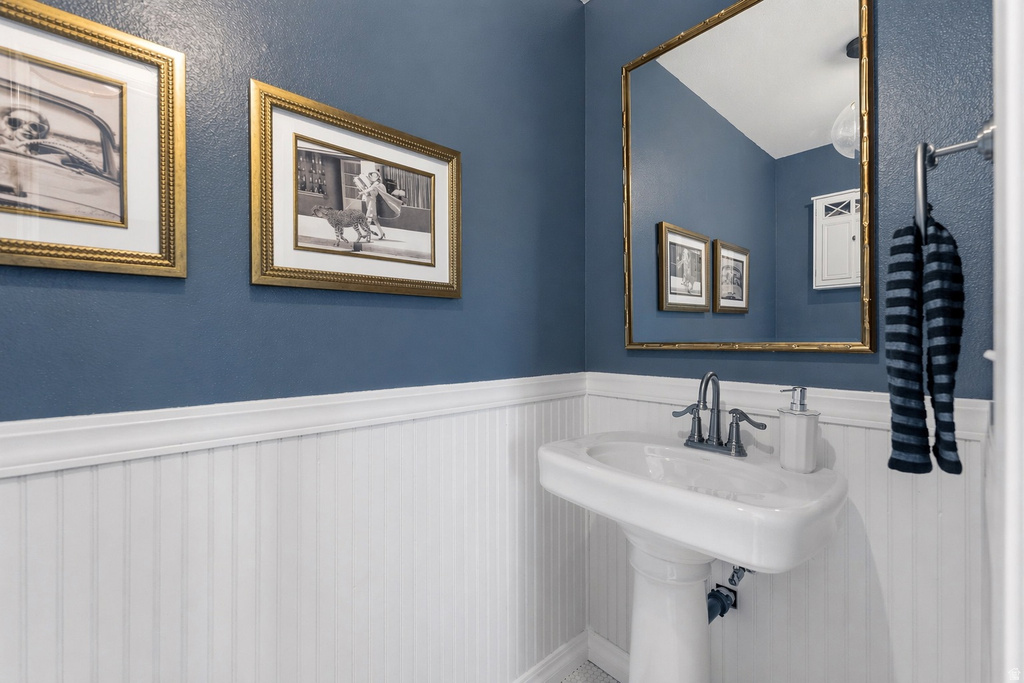 476 S WINDCREST WAY Kaysville, UT 84037