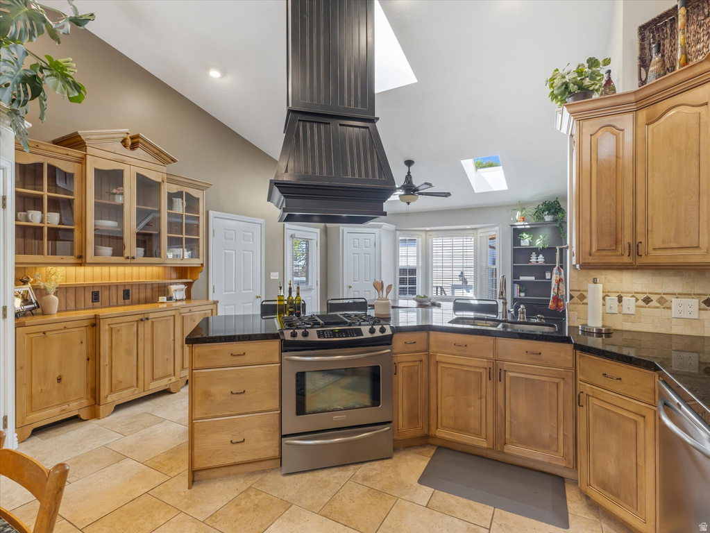 9714 S 575 E Sandy, UT 84070