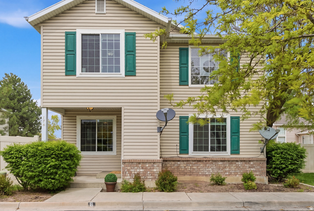 178 E FREEDOM LN Ogden, UT 84401