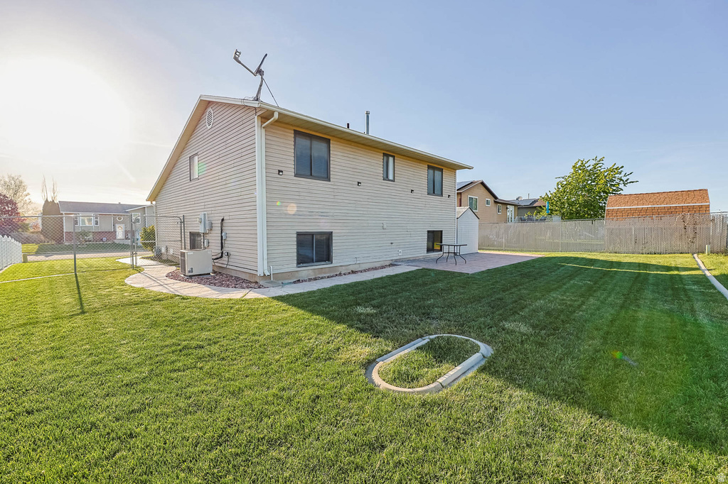 5896 S 3950 W Roy, UT 84067