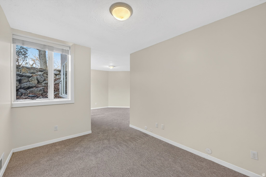 2106 E CONNOR PARK CV Salt Lake City, UT 84109