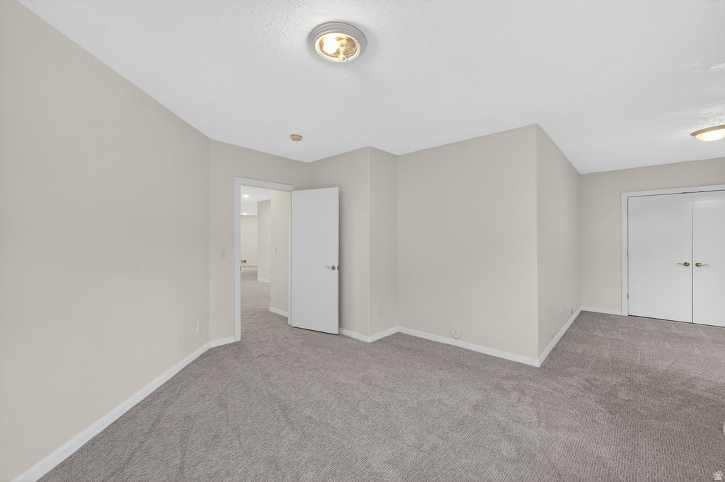 2106 E CONNOR PARK CV Salt Lake City, UT 84109