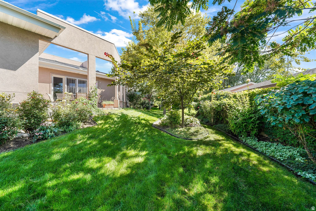 2106 E CONNOR PARK CV Salt Lake City, UT 84109