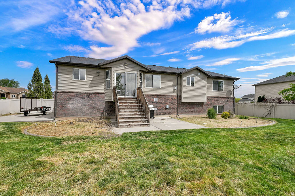 3439 W 2400 S Syracuse, UT 84075