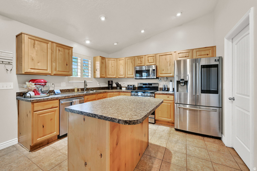 3439 W 2400 S Syracuse, UT 84075