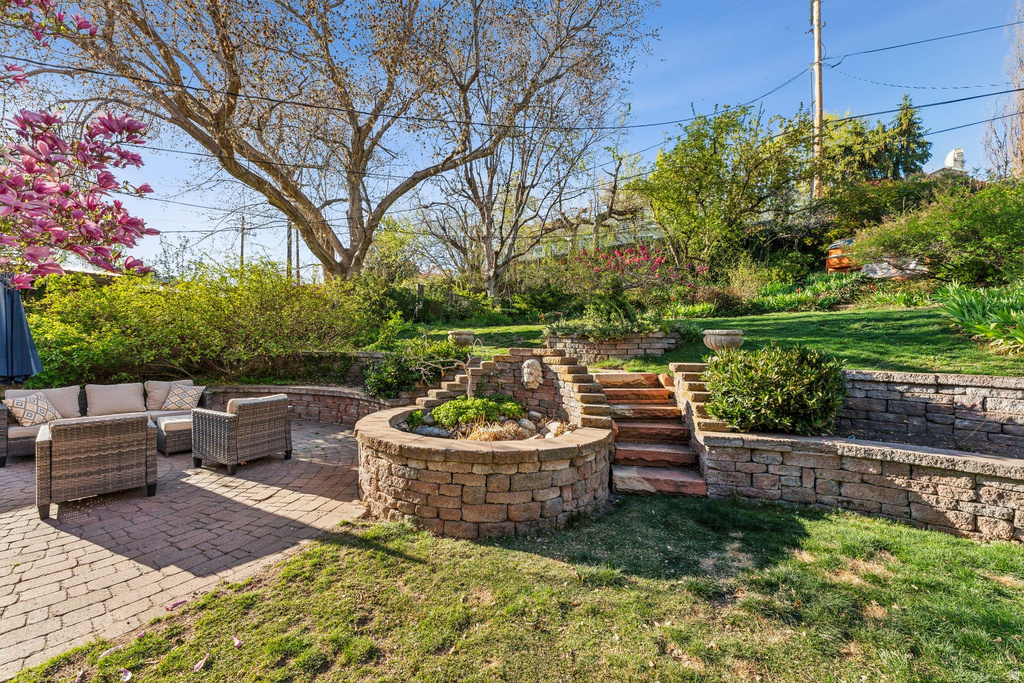 709 E 11TH AVE Salt Lake City, UT 84103