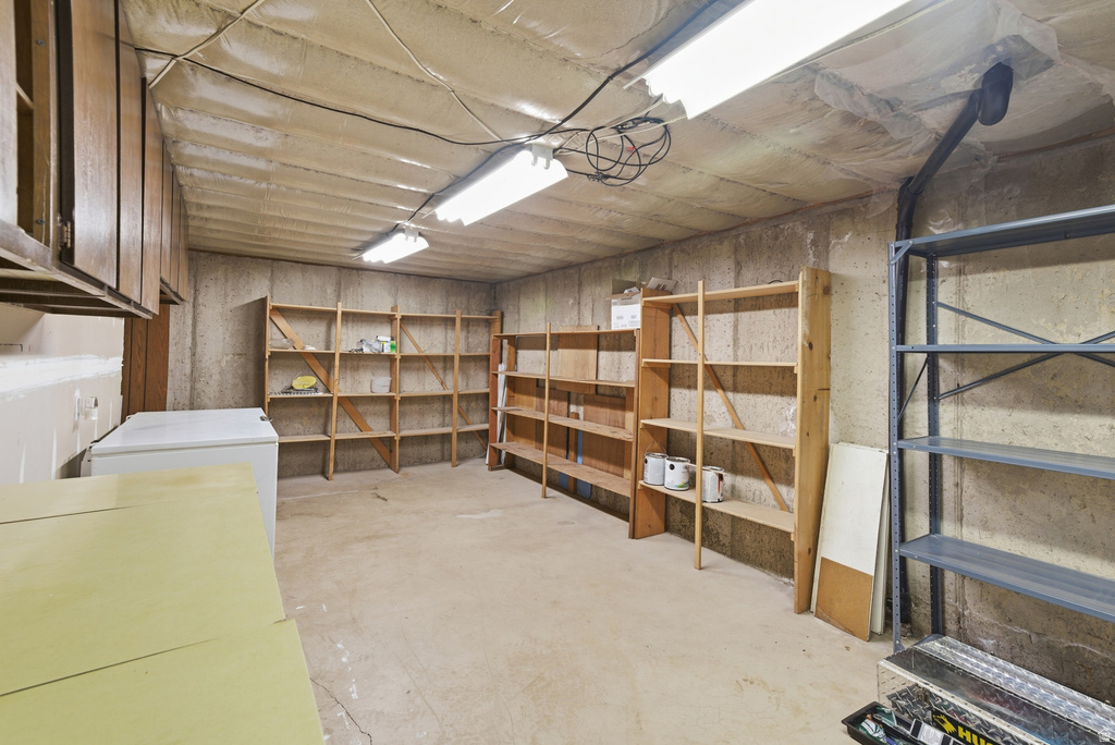 5483 S 925 E South Ogden, UT 84405