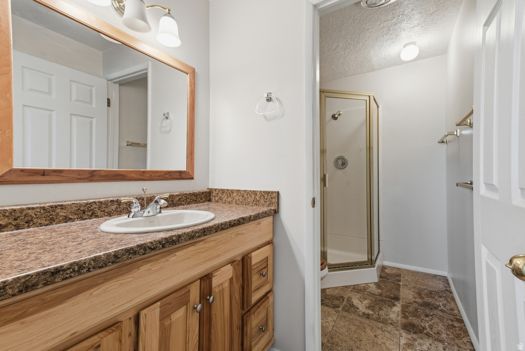 5483 S 925 E South Ogden, UT 84405