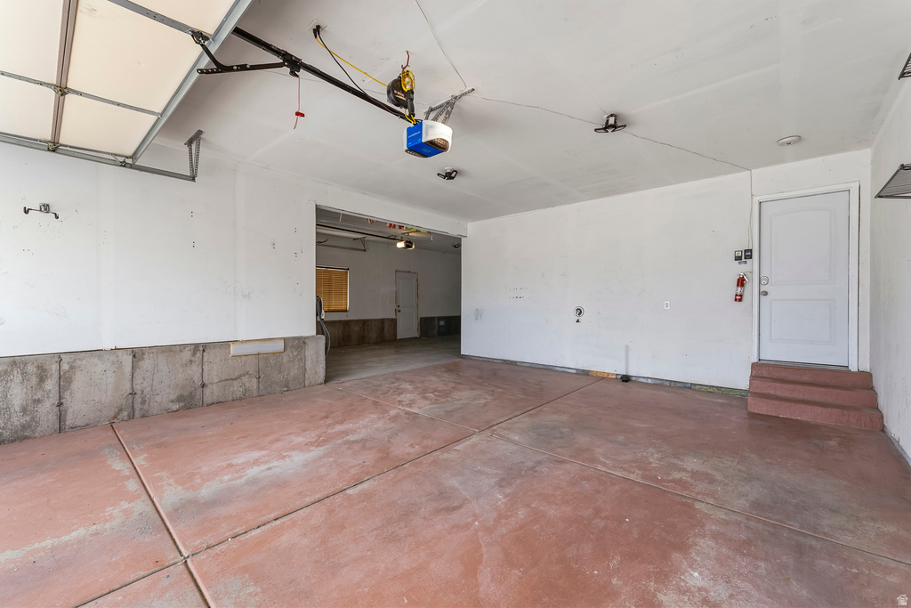 2209 S HUNTER DR Saratoga Springs, UT 84045