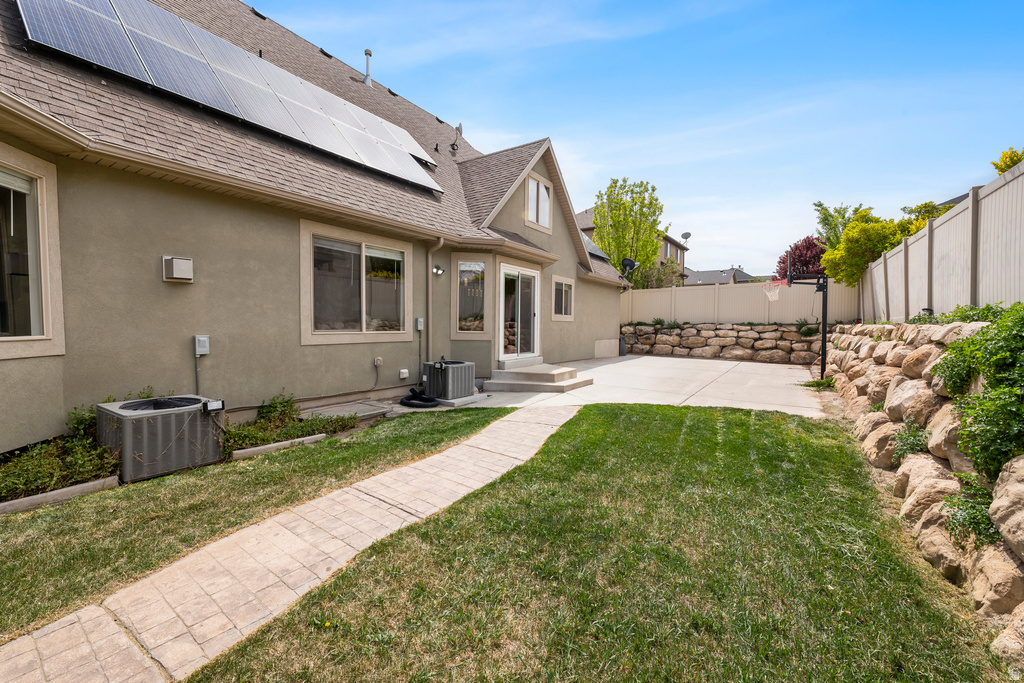 2209 S HUNTER DR Saratoga Springs, UT 84045